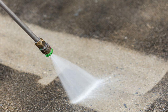 parking lot pressure washing in o'fallon